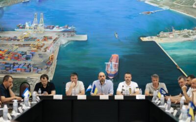 У Чорноморську відбулась робоча зустріч Голови АМПУ Олександра Семирги з ключовими представниками ринку: обговорили спільні кроки для стабільної роботи порту